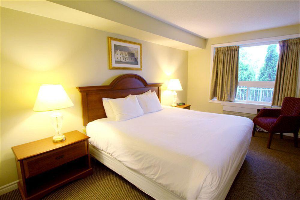 Resort Living Stone Golf Collingwood