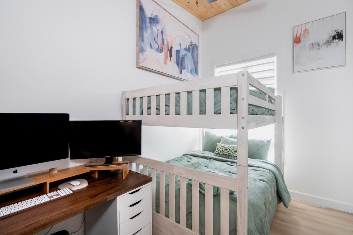Naturskoen With Mountain Views & Hot Tub * Collingwood