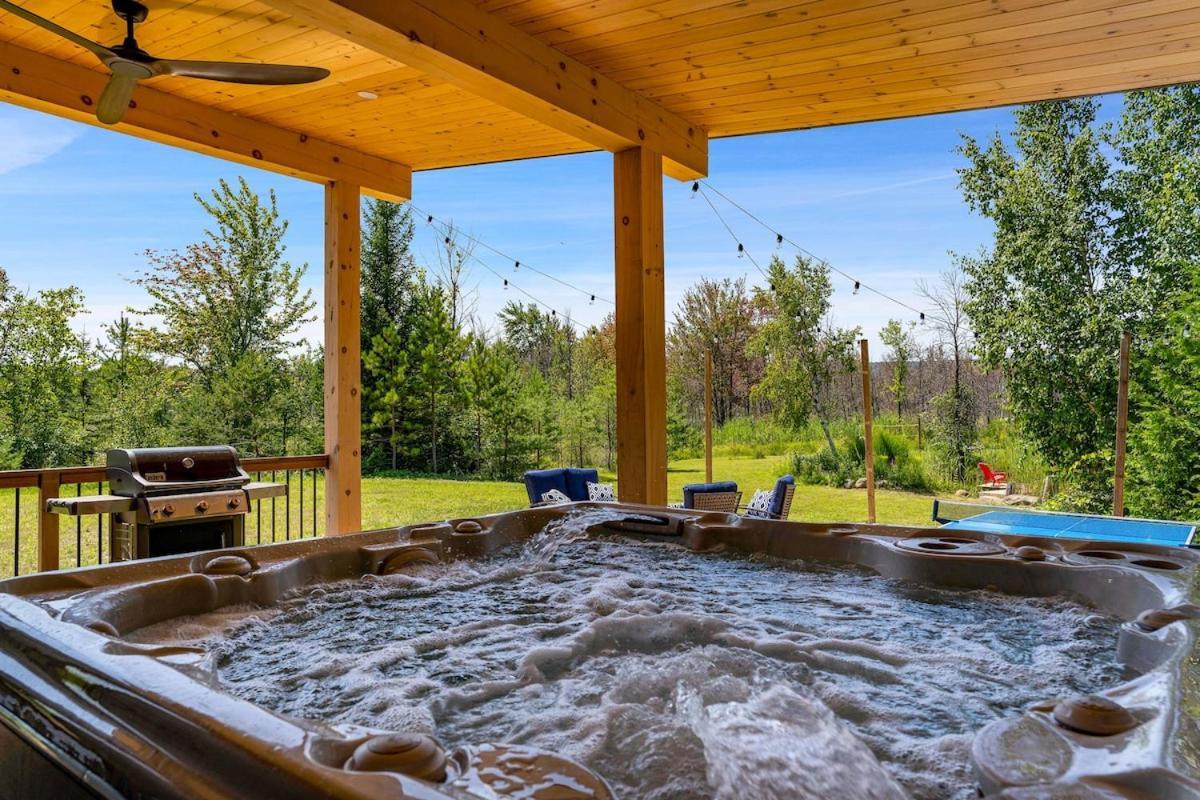 Naturskoen With Mountain Views & Hot Tub Collingwood