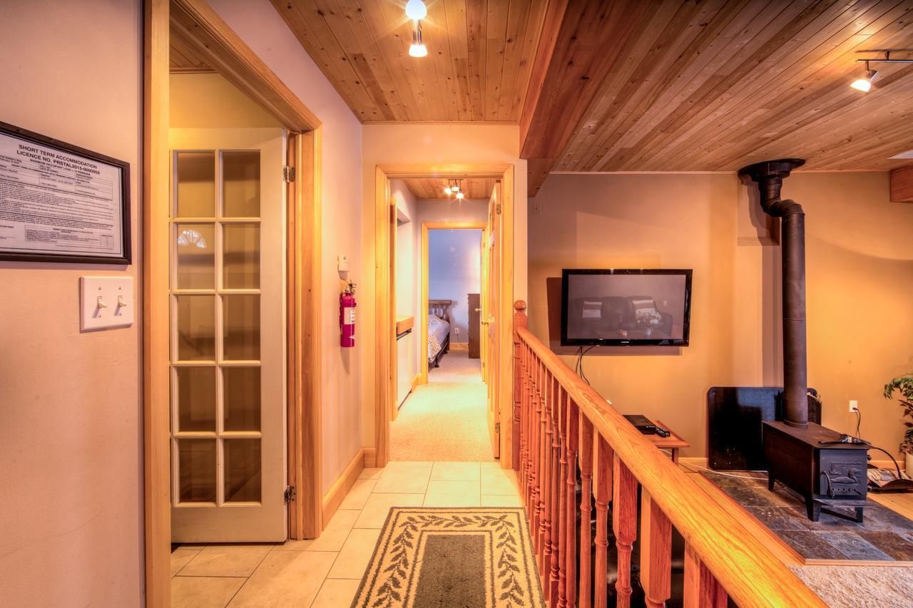 Chalet 5 Bed Blue Mountain With Hot Tub #159 - Sleeps 14 *