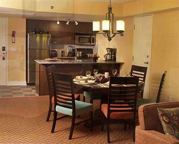 Resort Living Stone Golf Collingwood
