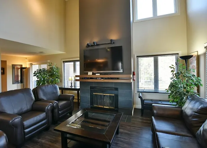 Lodges At Blue Mountain