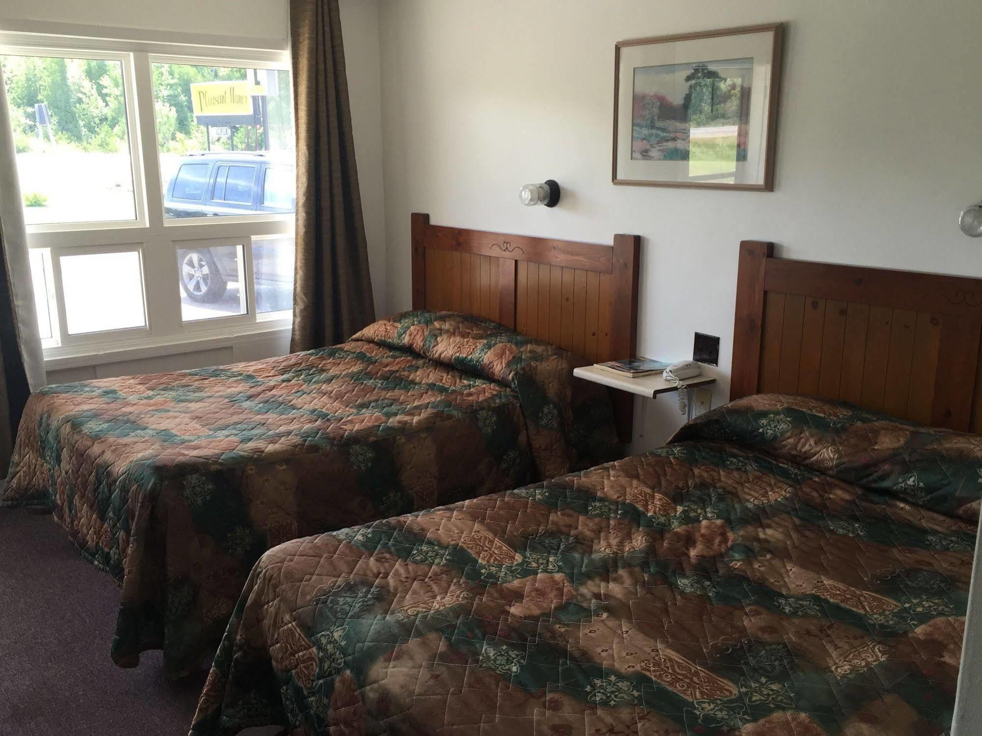 Pleasant Manor Collingwood